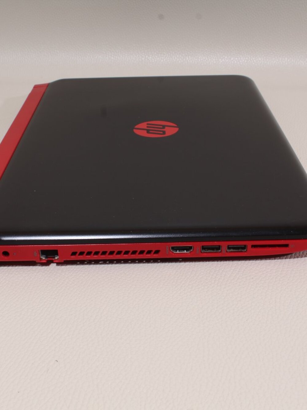 HP Beats Touchscreen Laptop AMD A8 8GB RAM 1TB HDD DVD Backlit Win10 Tested PC - Picture 5 of 13